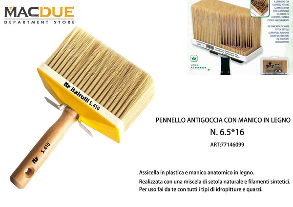 Pennelli con manico in legno