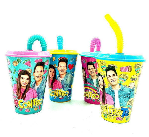 Tazza, bicchiere o borraccia – BICCHIERE CON CANNUCCIA ME CONTRO TE